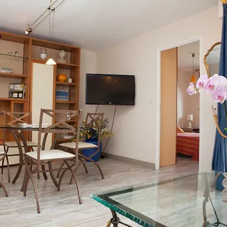 Les Terrasses De La Comtesse Appartement *